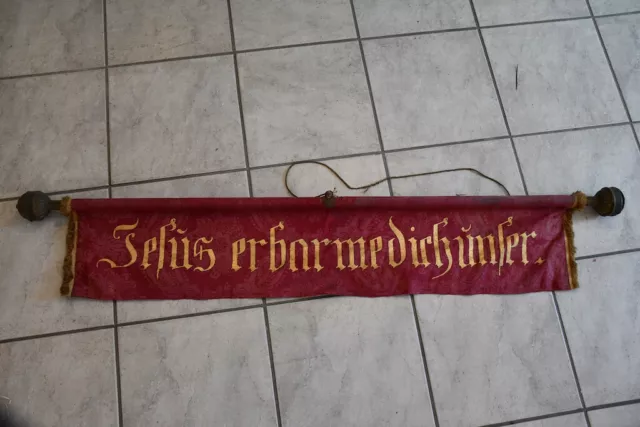 M57C39- Antike sakrales Banner aus Stoff & Messing, dat. 1838