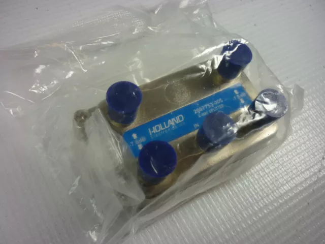 Ten ( 10 ) Holland Electronics 4-Way Splitter 400-650 Mhz 2007753-005