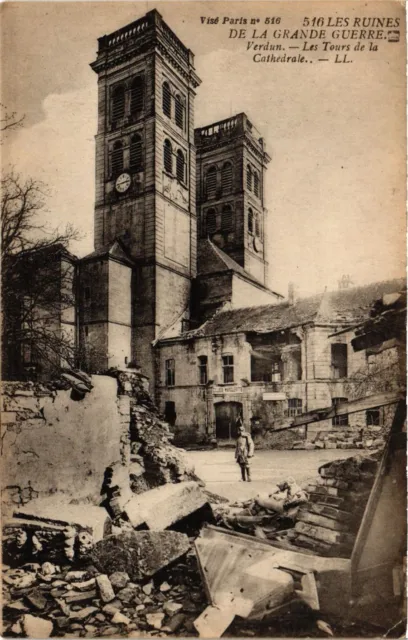 MILITARY CPA Les Ruines de la Grande Guerre-Verdun, Tours-Cathedral (315955)