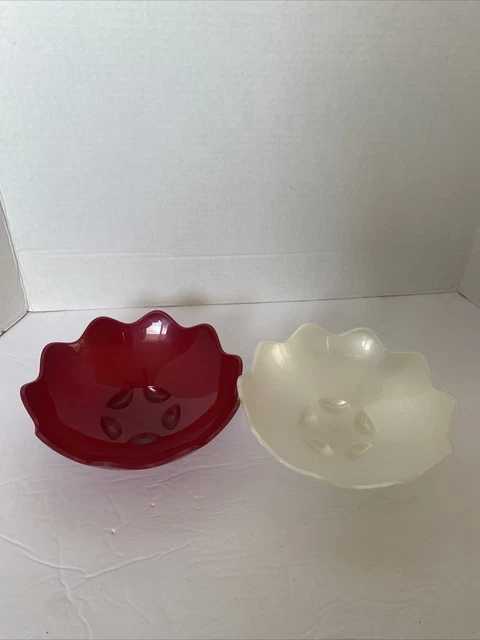 Lot of 2 Tupperware Scalloped Twin Shell Bowls Candy Dish Red White 5443