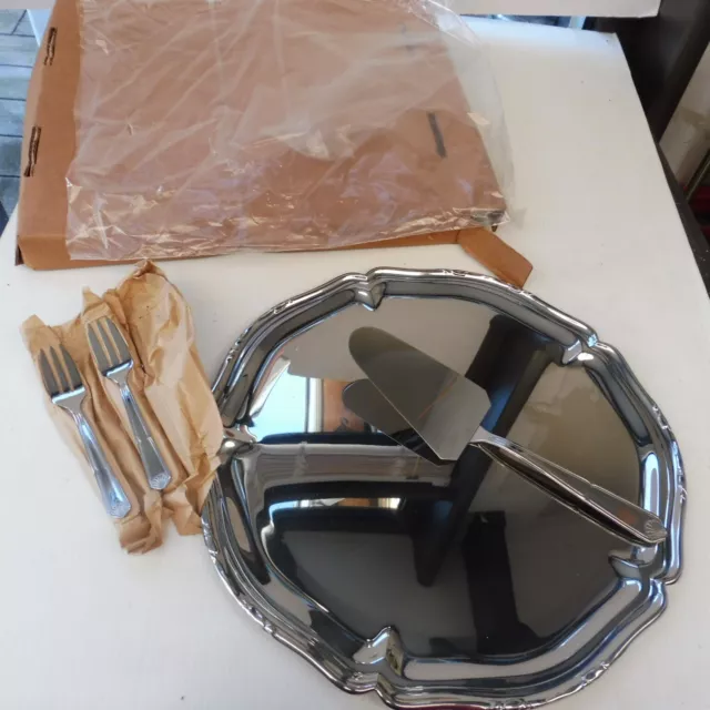 SERVICE PLAT A TARTE ROND AVEC PELLE ET 6 FOURCHETTES NEUF 33 cm de diamètre