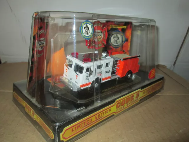 Code 3 1998  FIRE house EXPO  FIRE TRUCK 1/64 emergency services