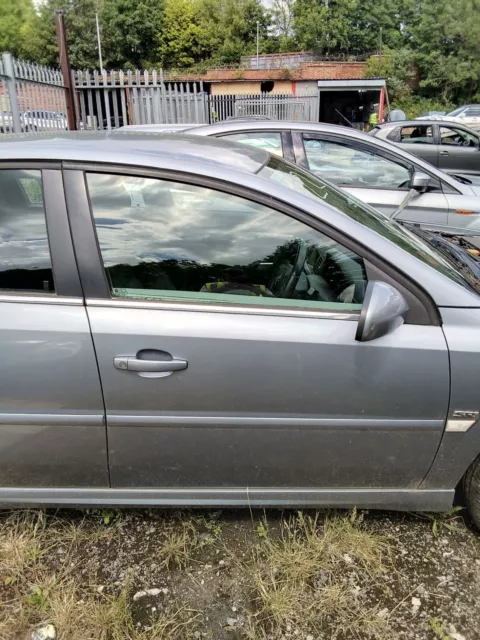 221 Vauxhall Vectra SRI C Facelift Silver 1.9 CDTI Z19DTH For Breaking 2