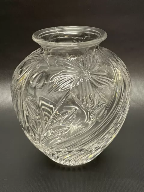 Beautiful  Large Cut Glass Vase Daisy  HEAVY