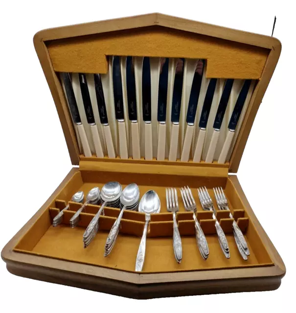 Smith Seymour / Silver Grace Canteen of Cutlery 50 piece