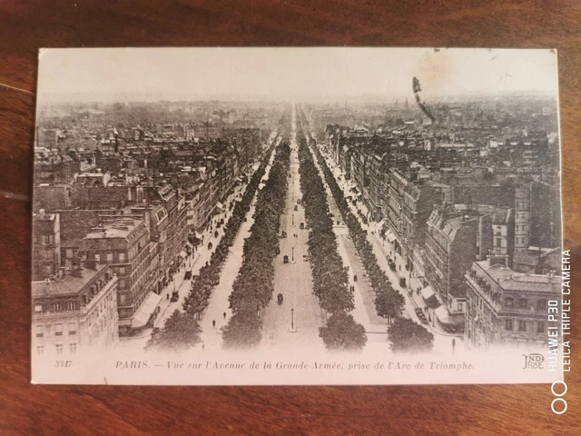 CPA - 75 - PARIS - Vue sur l'Avenue de la Grande Armée