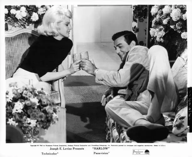 CARROLL BAKER AND Mike Connors In Harlow 1965 OLD MOVIE PHOTO 1 $5.96 ...