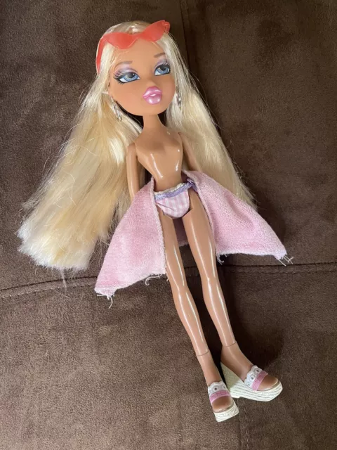 BRATZ Spring Break CLOE NOT COMPLETE