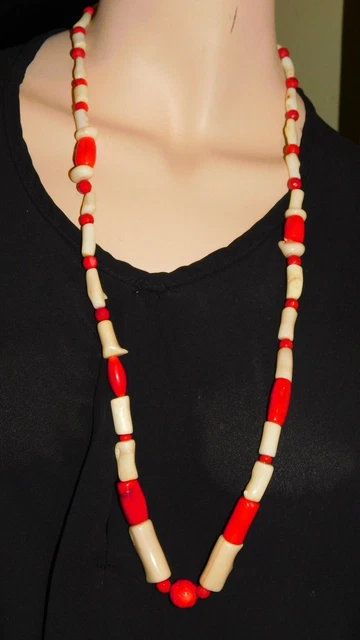 Collier Vintage En Perles De Tiges De Corail Rouge - 27 Grammes, Bijou Ancien