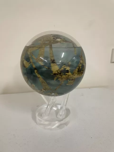 Used Mova Globe 6.0”  Titan -has bubble-doesnt Spin -no PO Box