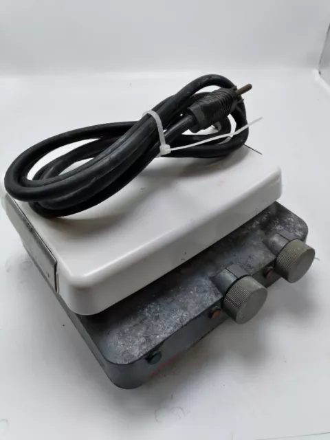 Corning PC-320 Hot Plate/Magnetic Stirrer