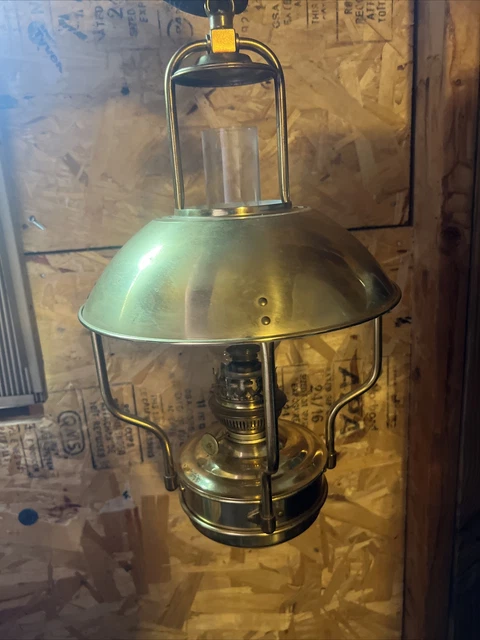 Vintage 1920’s D.H.R Holland Clipper Ship Oil Lamp