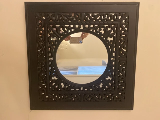 Mirror Thailand executed by the labor of Burmese carvers. A true work of