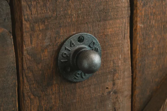Industrial door knob Cast iron door handle Vintage drawer pull Metal drawer knob