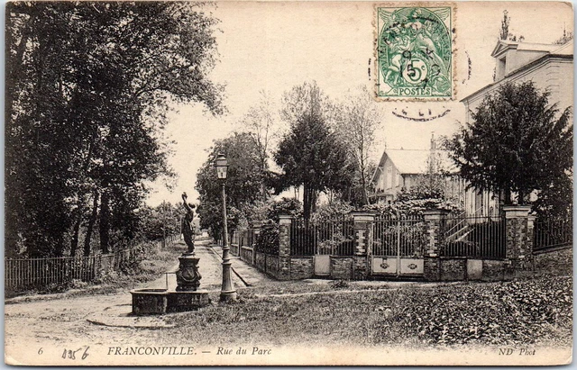 95 FRANCONVILLE - la rue du parc.