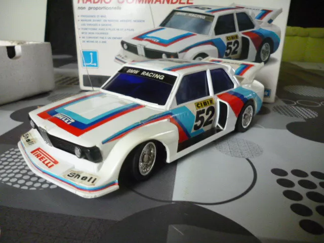 BMW 320I RACING 1/18e radio commandée RADCON