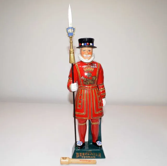 Vintage 1960s The Beefeater Yeoman Gin Ceramic Decanter Bottle with Package