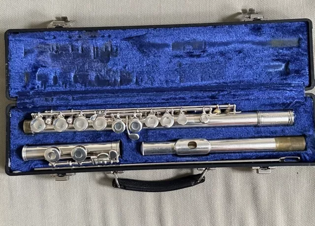 Gemeinhardt 2SP Flute Silver Plated,  Hardcover Case