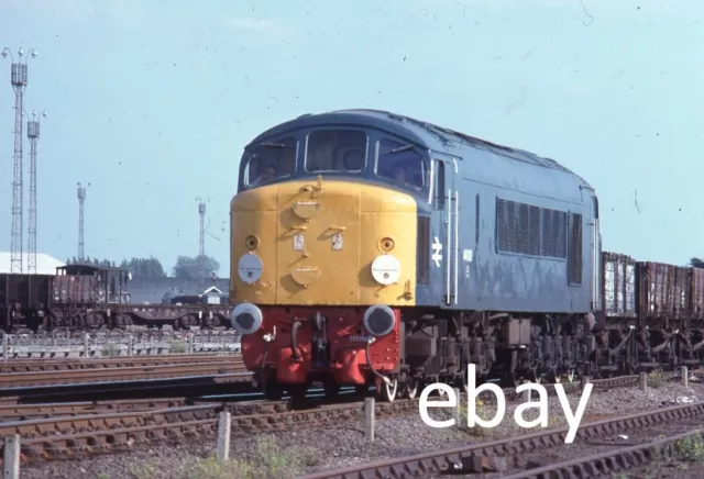 2 ORIGINAL 35mm RAILWAY SLIDE BR DIESEL 44 008 WHITEMOOR YARD 6/79