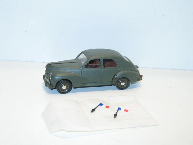 Solido 1/43 Véhicule militaire Peugeot P4 103 État Voir Photos