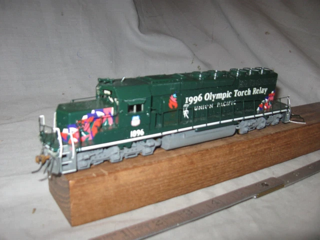 A8447 Ho Rare Athearn Union Pacific Rr 1996 Olympic Torch Emd Sd40-2  Dieselloco