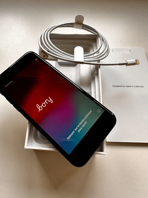 iPhone SE Déverrouillé Rose 32go 6/10