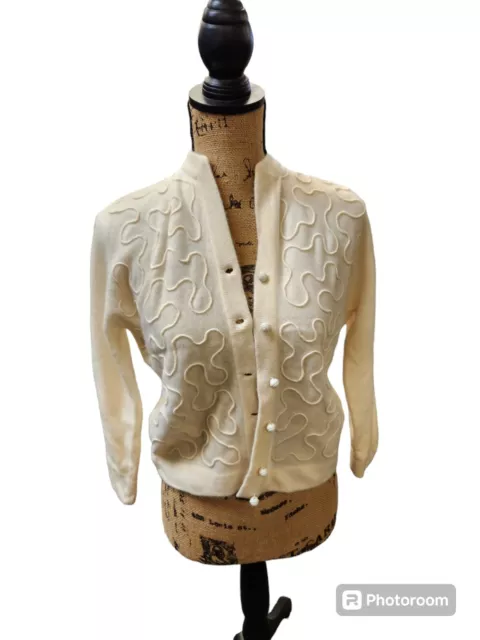 Vintage DALTON 1950s 100% Virgin Cashmere cream Cardigan Sweater With Detailing