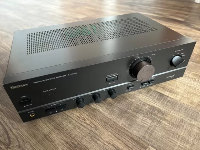 Technics SU-VZ220 Stereo Integrated Amplifier with phono stage. Fully working.