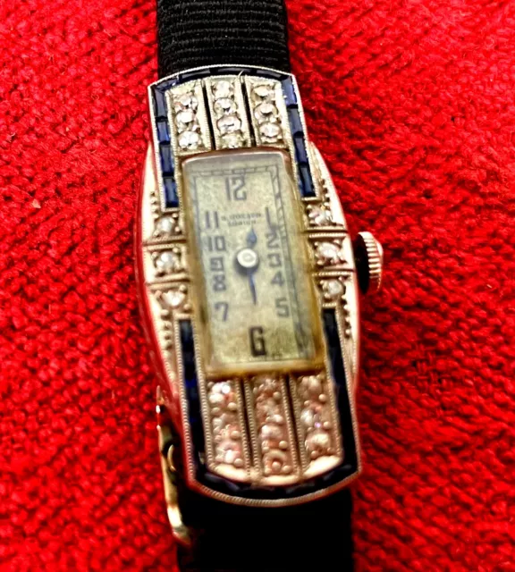 MONTRE BRACELET POUR FEMMES. George Goeser. Art D co. Platine Et
