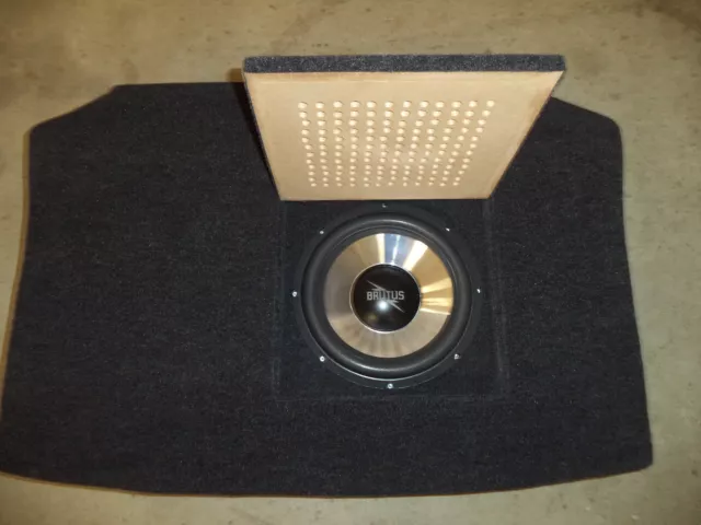 Reserveradgehäuse, Komplettausbau VW Golf 7,  inkl. Hifonics 12" Subwoofer