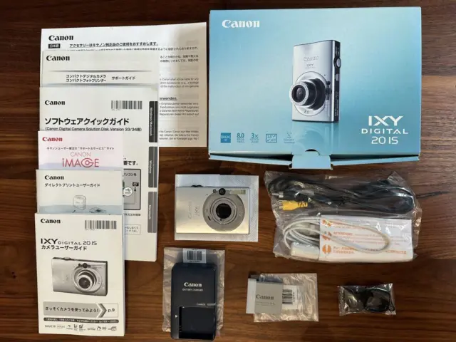 [TOP MINT in Box] Canon PowerShot IXY 200 20MP Digital Camera Silver From JAPAN