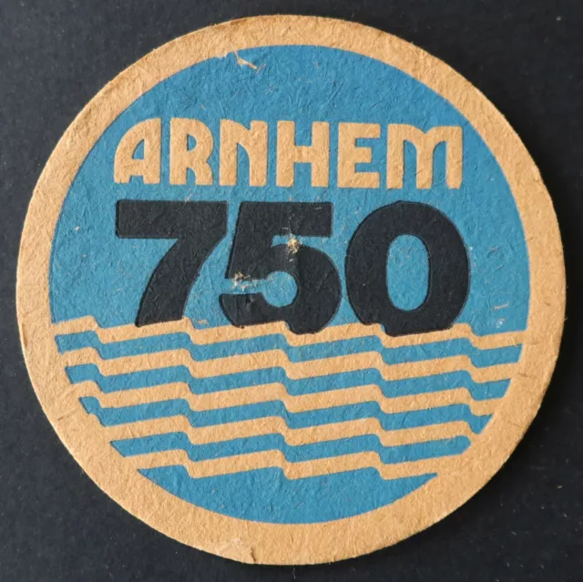 Ancien sous-bock bière HEINEKEN ARNHEM 750 coaster 25