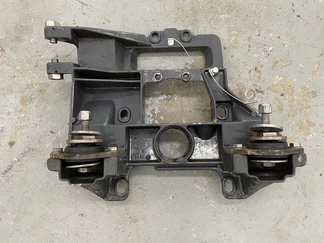 OMC Cobra Inner Gimbal Transom Bell Housing Plate Volvo Penta Ford 913826 986694