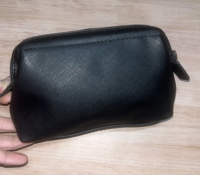 BRIC'S QATAR AIRWAYS Business Class Amenity Kit Travel Bag Toiletry