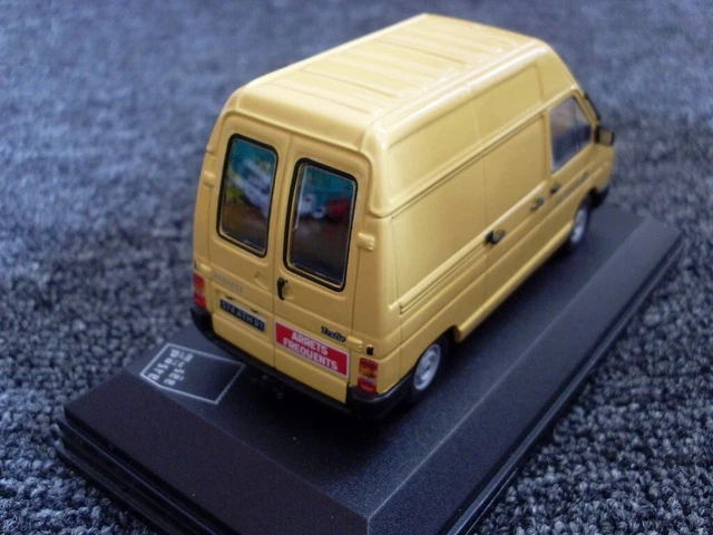 Coffret Norev 1/43 Gendarmerie - Renault Trafic & Renault 21 Nevada