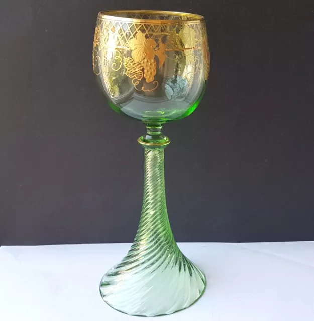 Römer/ Wein- Glas Trompetenfuß Weintraube Gold- Dekor um 1920 K996