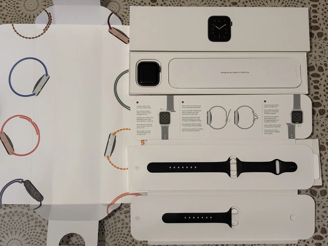 apple-watch-se-gps-40mm-cassa-di-alluminio-cinturino-sportivo-in