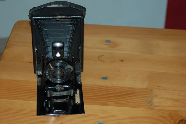 alte ICA Klappkamera, mit 4 fotoplatten
