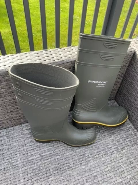 DUNLOP ACIFORT wellies Green with yellow trim (Used) size 8 £24.00 ...