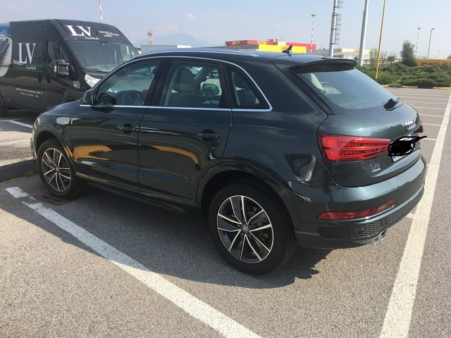 Audi Q3 2.0 TDI Sport Audi Q3 2.0 TDI Sport