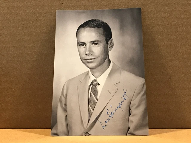DONALD HOLMQUEST Signed 4x6 Photo FLIGHT ASTRONAUT NO FLIGHT EXPERIENCE