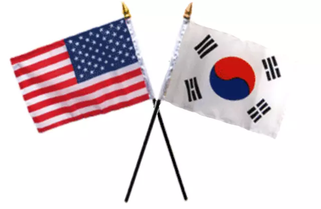 USA American & South Korea Flags 4"x6" Desk Set Table Black Base