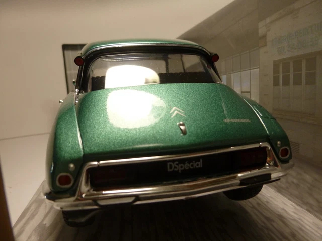 Citroen Ds Special 1976 Solido 1/18 3