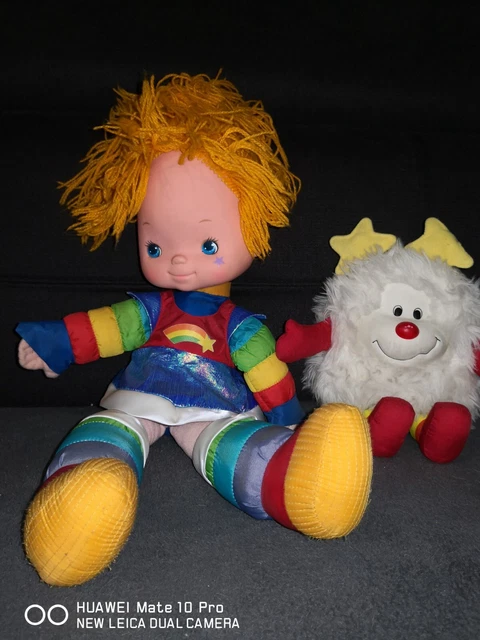 Rainbow Brite Poupée  Blondine arc en ciel ( 1983 mattel made in france )