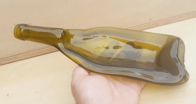 Ancien Ramasse monnaie Vide poche Cendrier publicitaire Bouteille Vin du Jura