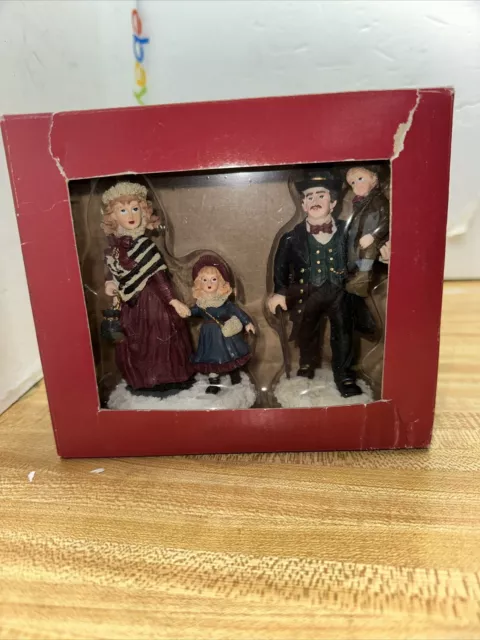 Mervyns Village Square Christmas Village Family Accessory Figurines People 2000