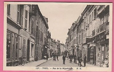 54 - TOUL - Rue de la République