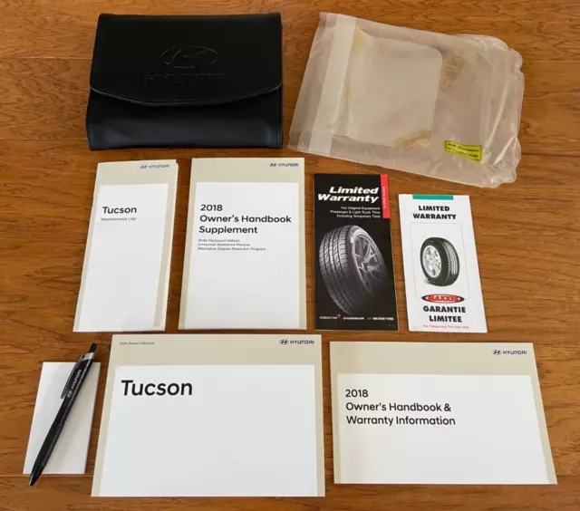 2018 18 Hyundai Tucson Owners Manual Users Guide Set in Storage Case