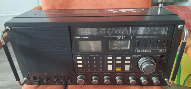 Weltempfänger Grundig Satellit Professional Edition 0665 Radio