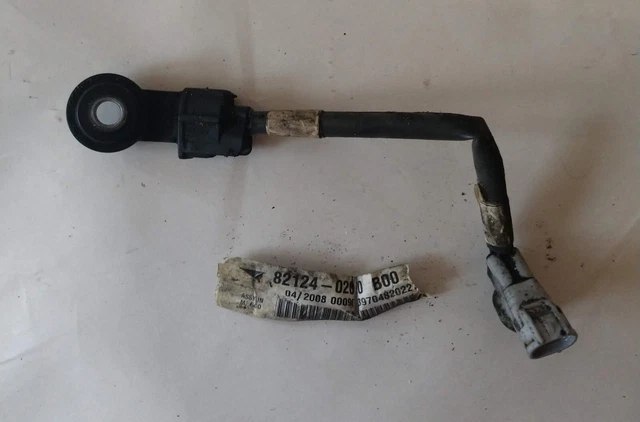 GENUINE OEM TOYOTA Knock Sensor 89615-06010 with Engine Wire 82124 ...